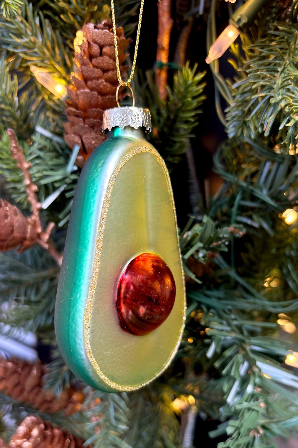 Detalle Adorno Diseño Verduras Aguacate Cristina Oria 