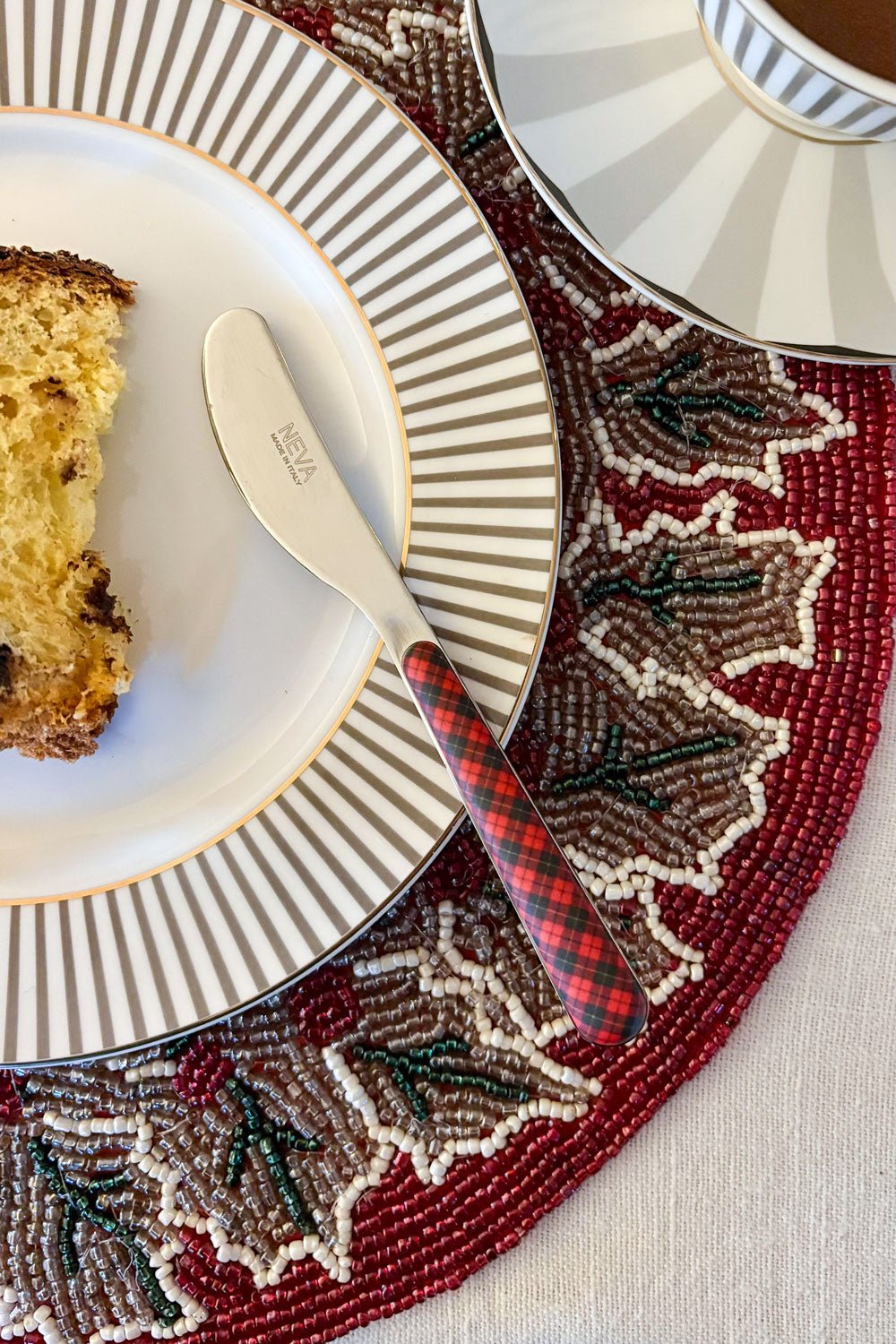 Cuchillo Con Diseño Tartán Rojo Y Negro