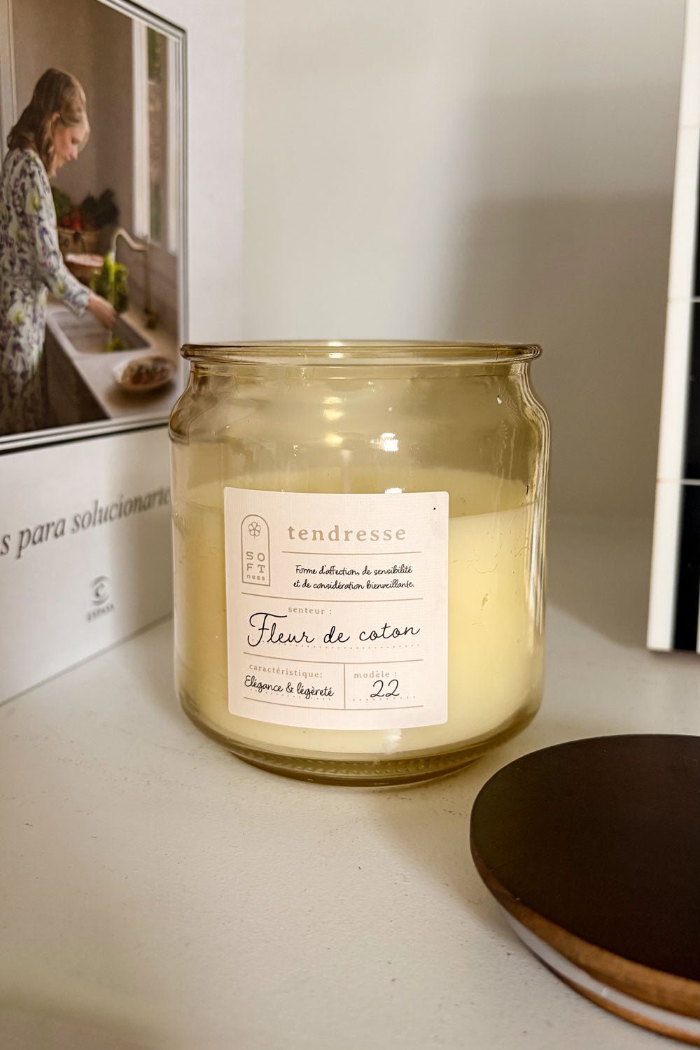 Vela Perfumada En Tarro De Vidrio Con Tapa De Pino