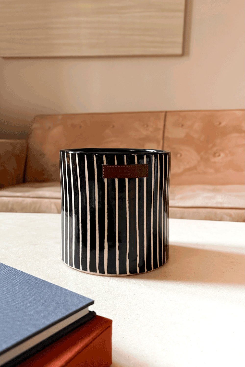 Vela Artesanal De Cerámica Con Fragancia Mandarina Grande Cristina Oria 