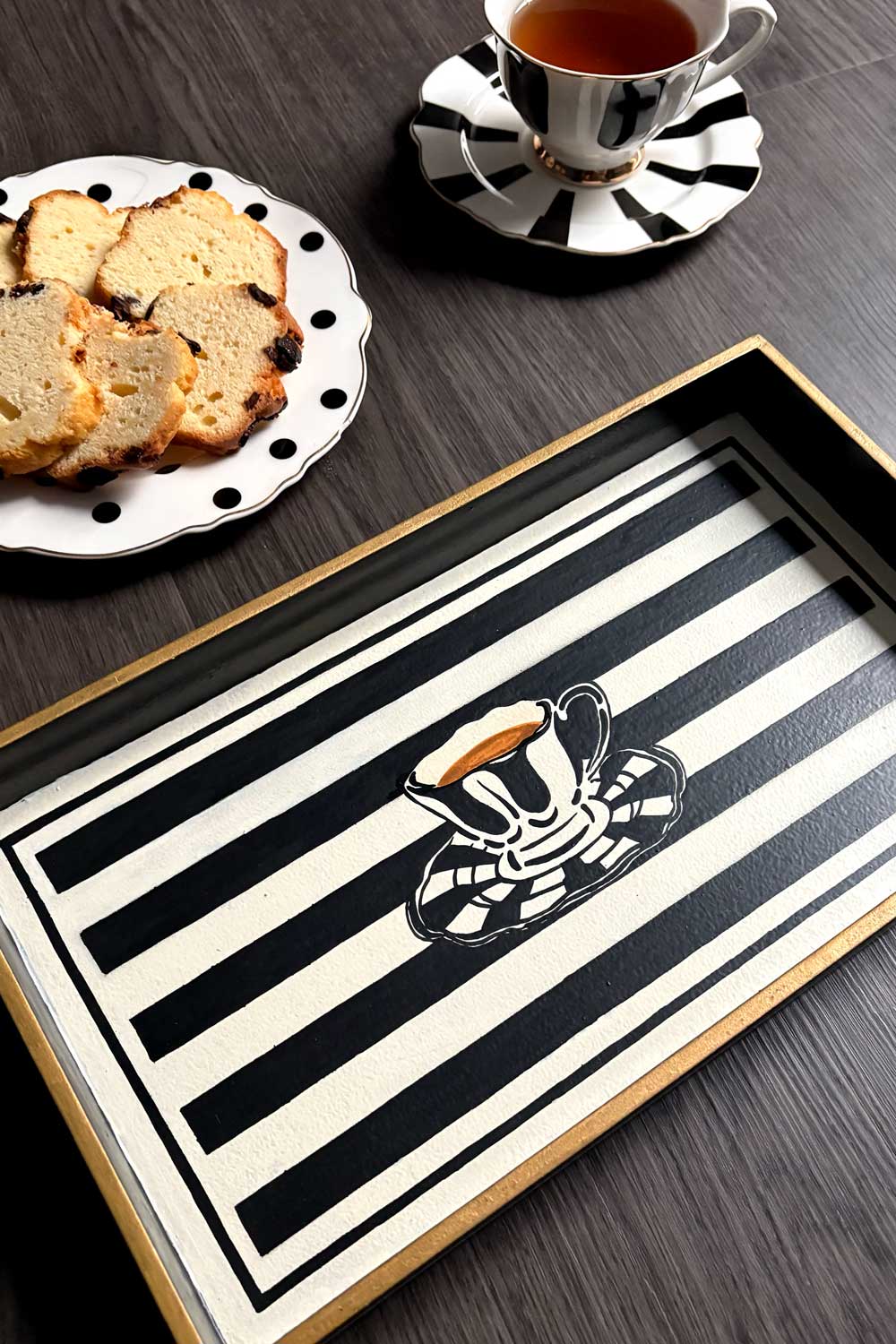 Bandeja Decorativa Pintada a Mano con Diseño CO