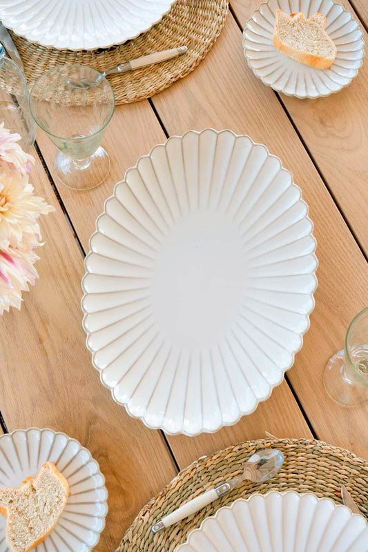 Plat ovale Fleur blanche CO