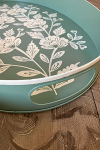 Bandeja Oval Verde Con Flores Blancas Pintadas - Cristina Oria