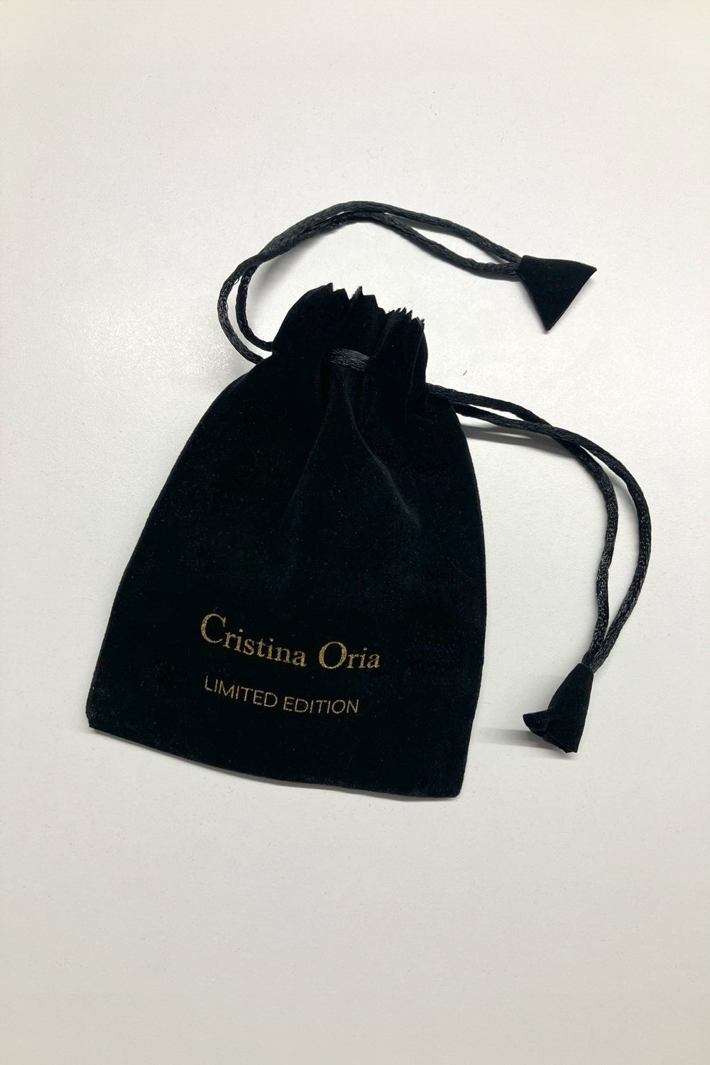 Bolsa Collar Negra Terciopelo Cristina Oria