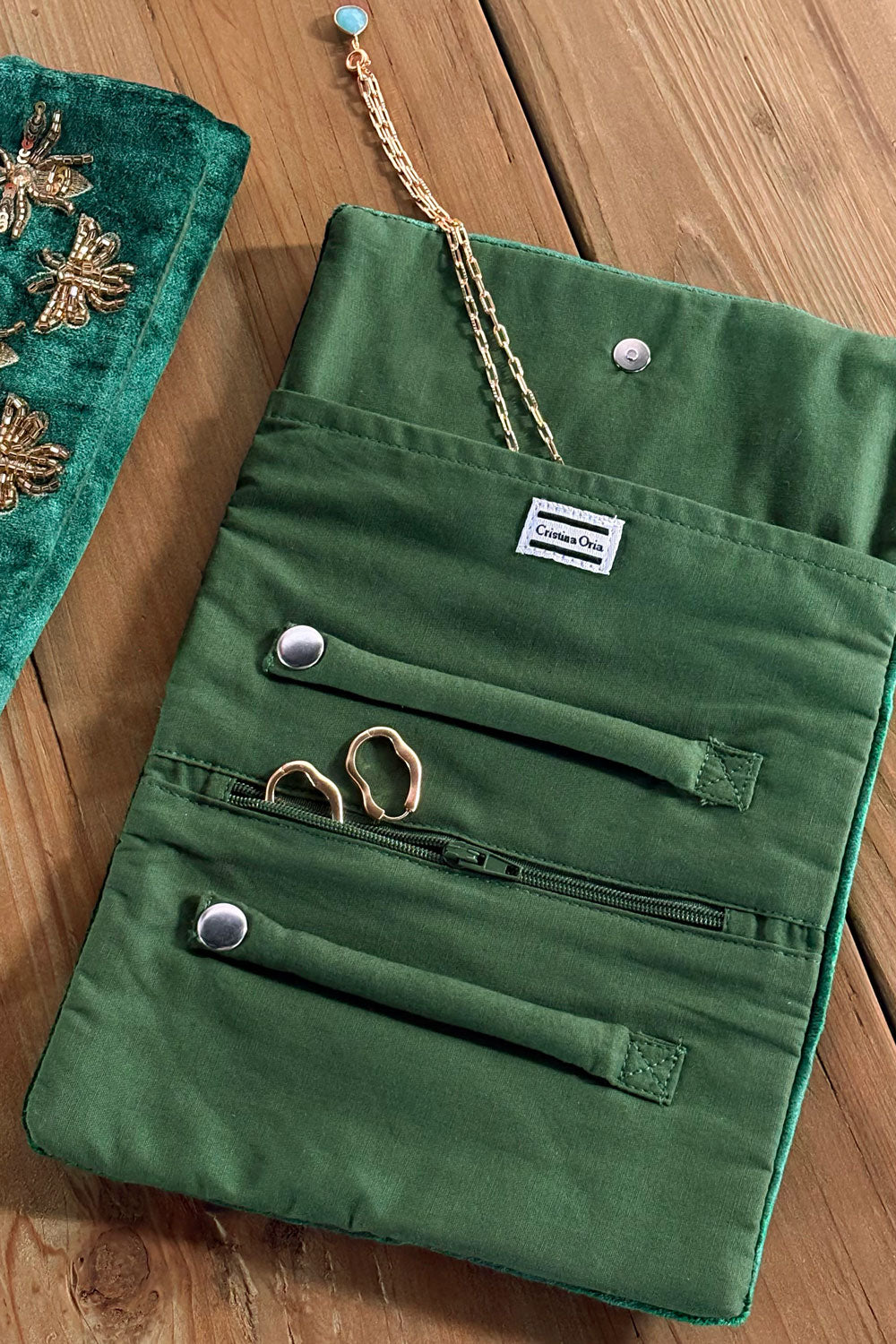 Bolsillos Joyero De Viaje De Terciopelo Verde Con Abejas Bordadas Cristina Oria