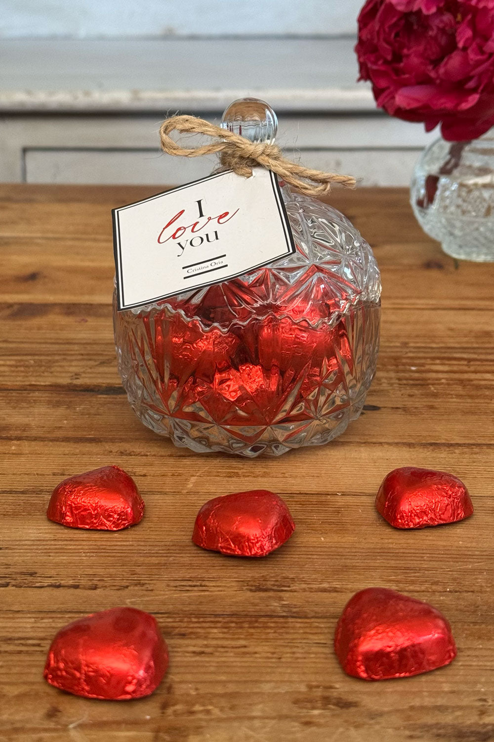 Bombonera De Cristal Con Bombones De Chocolate Especial San Valentín Cristina Oria 