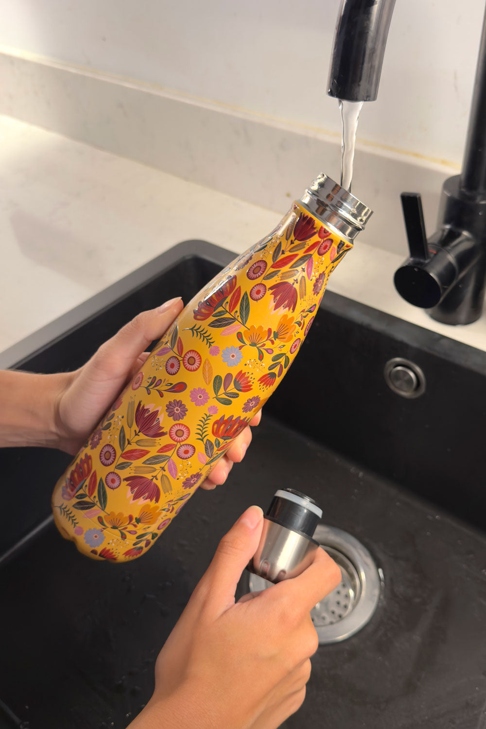 Amarilla Lavabo Botella Isotérmica Diseño Flores Silvestres Cristina Oria