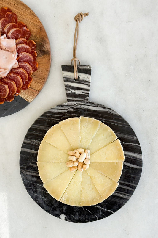 Tabla Redonda De Mármol Negra Con Mango Cristina Oria 