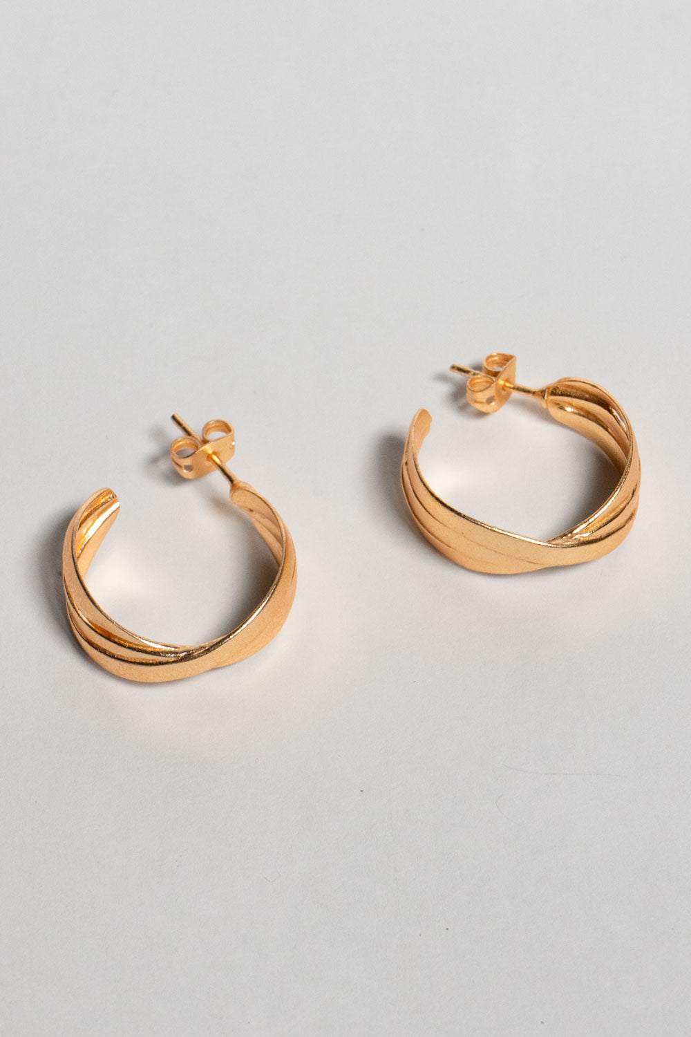 Detalles Zoom Pendientes Dorados Con Diseño Coral Cristina Oria