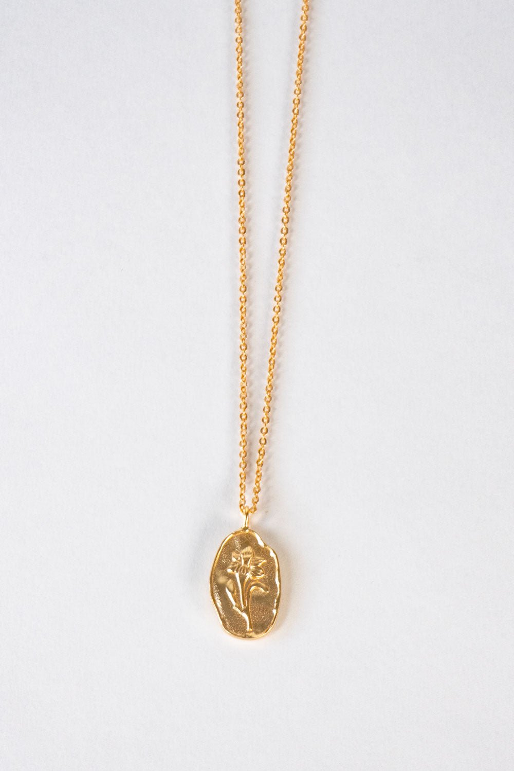 Collar Dorado Con Colgante Diseño Flor Cristina Oria