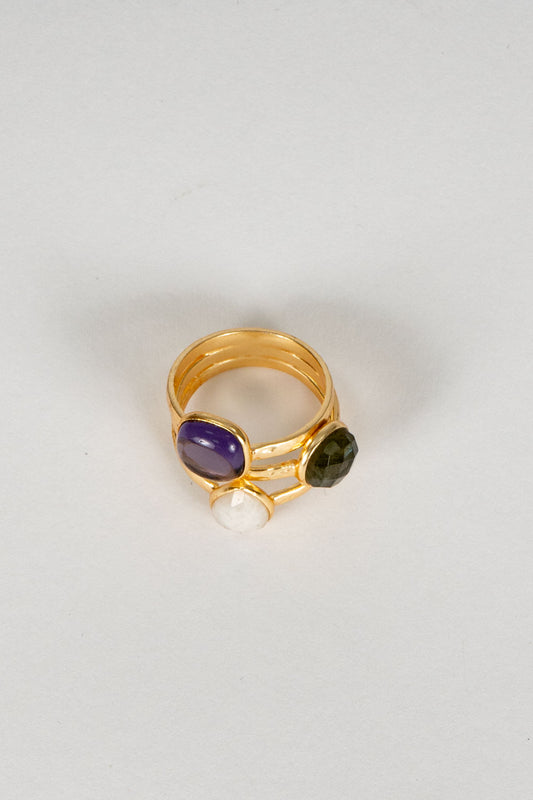 Anillo Dorado Con Piedras De Colores