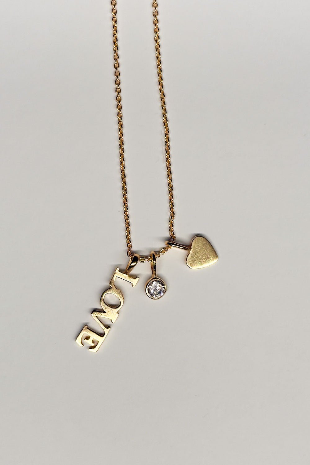 Collar Dorado Con Colgante Triple Love Cristina Oria 