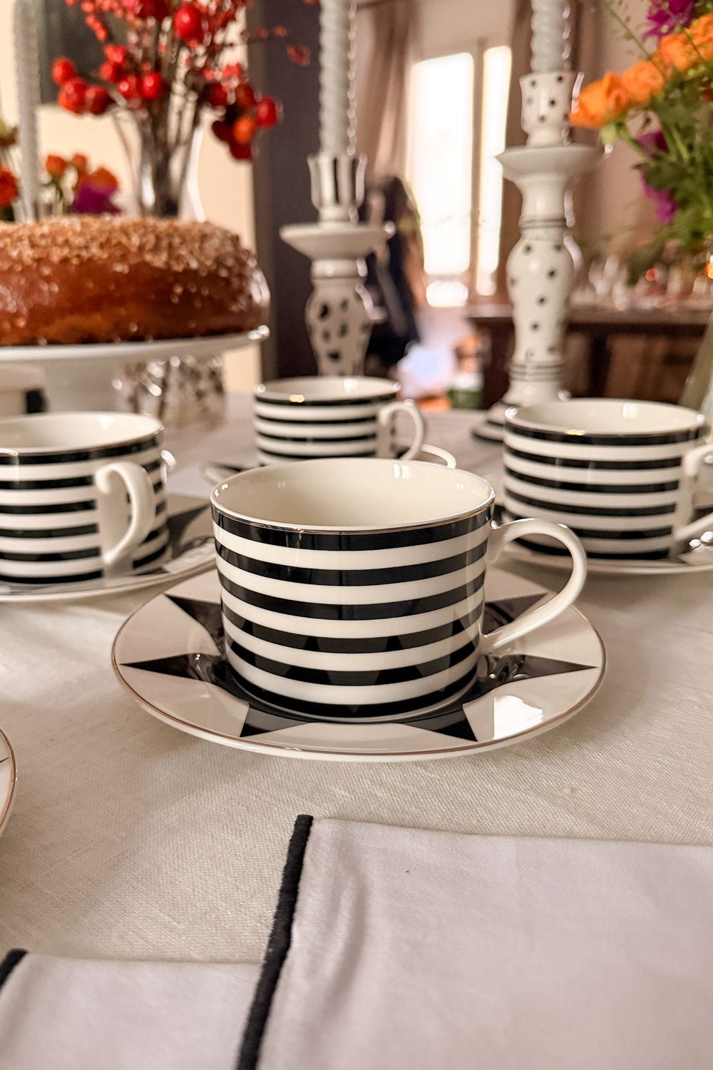 Detalle Taza Caja De Regalo Tazas Y Platos Circus Cristina Oria