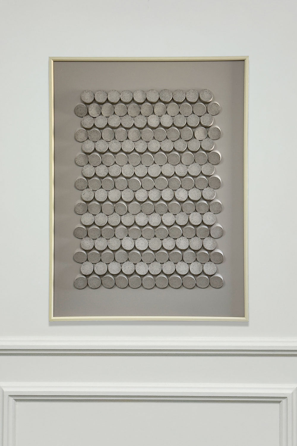 Cuadro De Lienzo Abstracto Con Figuras En Relieve Gris Cristina Oria 