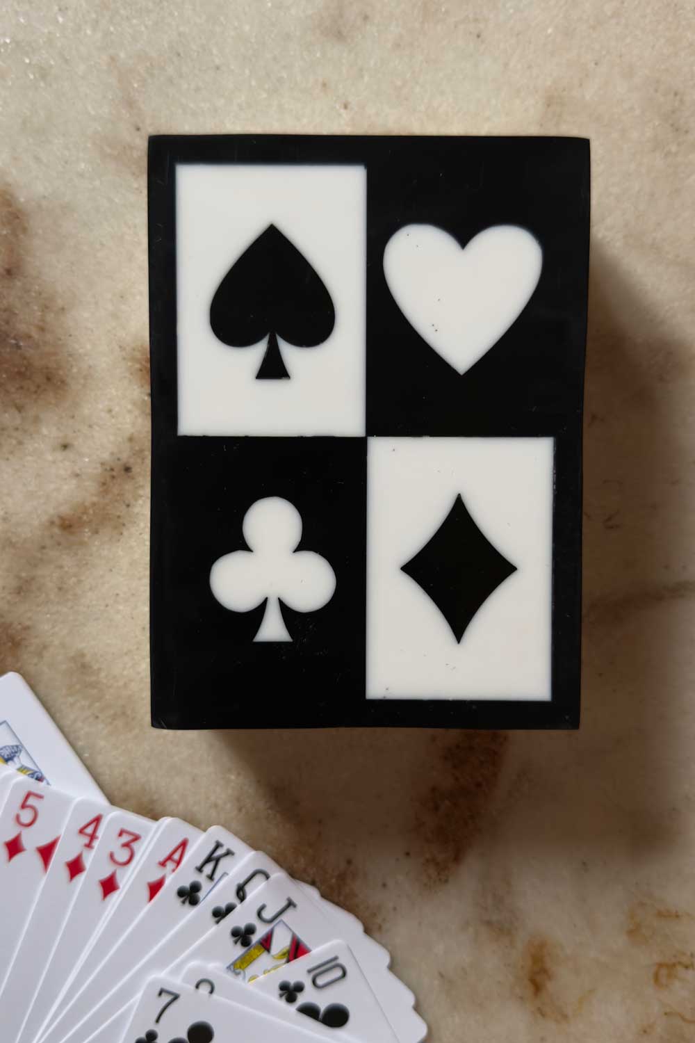 Caja Para Cartas De Resina Blanca Y Negra