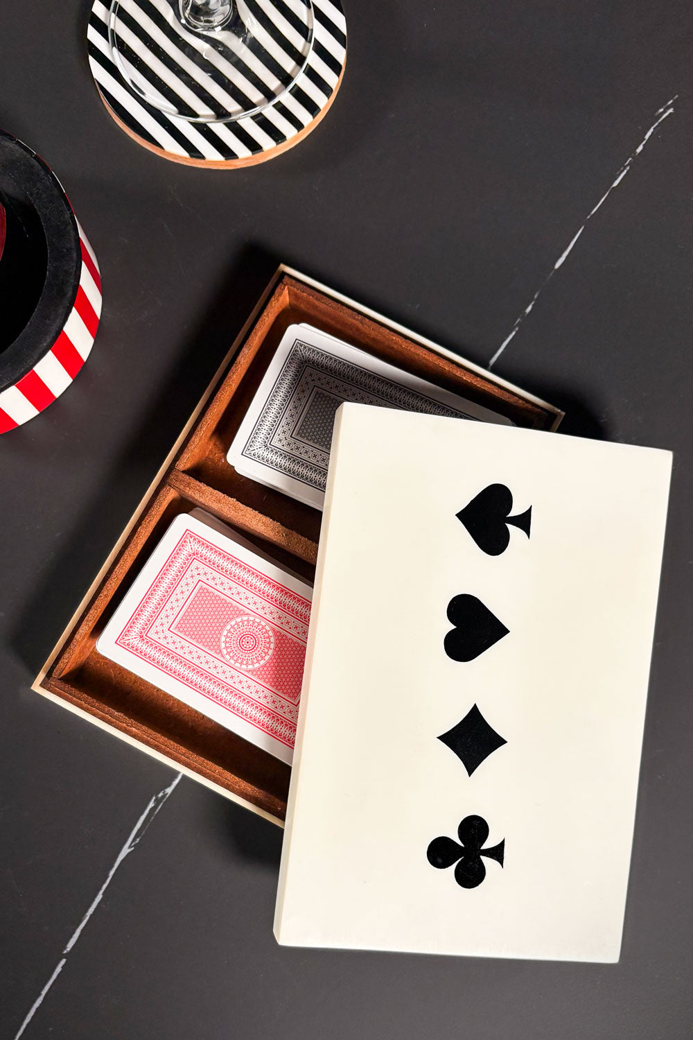 Detalles Caja Para Cartas De Resina Diseño Baraja Francesa Cristina Oria