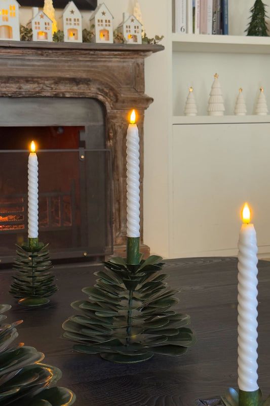 Candelabro Grande De Hierro Con Diseño De Árbol Verde Mediano Cristina Oria 