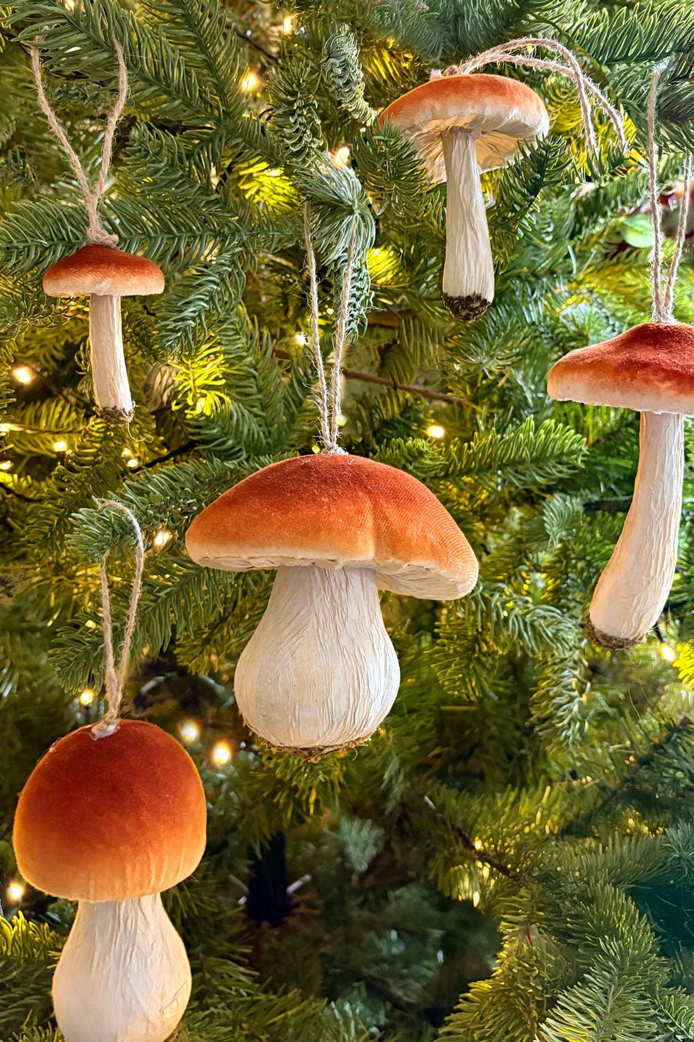 Detalle Composición Adorno Con Diseño De Champiñón 10 Cm Cristina Oria 