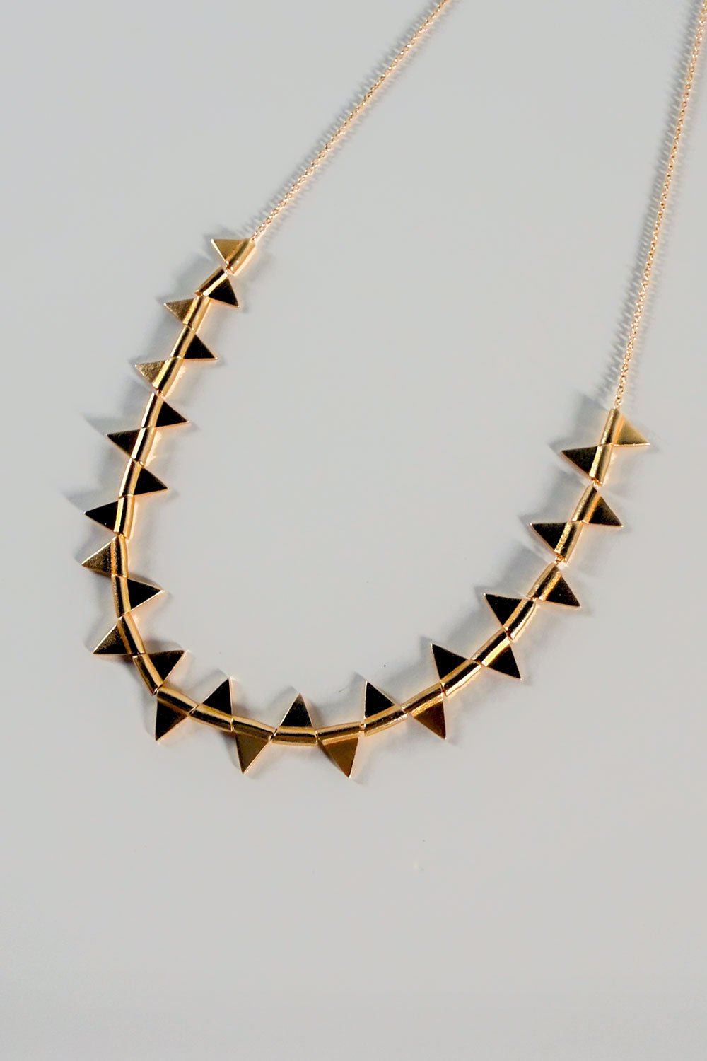Detalles Pinchos Collar Dorado Sol Radiante Cristina Oria