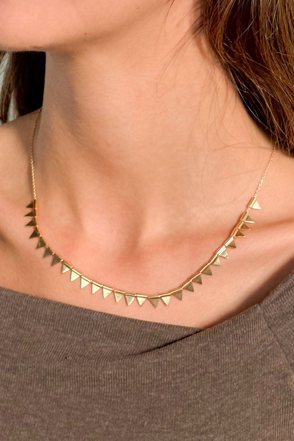 Detalles Collar Dorado Sol Radiante Cristina Oria
