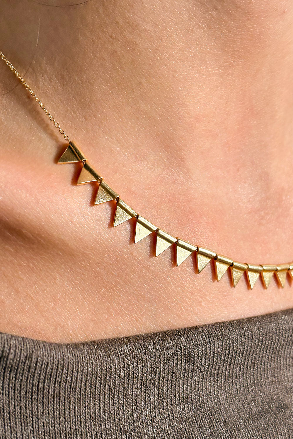 Cuello Collar Dorado Sol Radiante Cristina Oria
