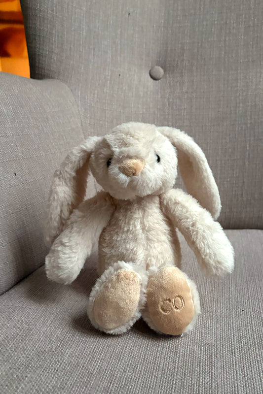 Peluche com Design de Coelho Branco CO