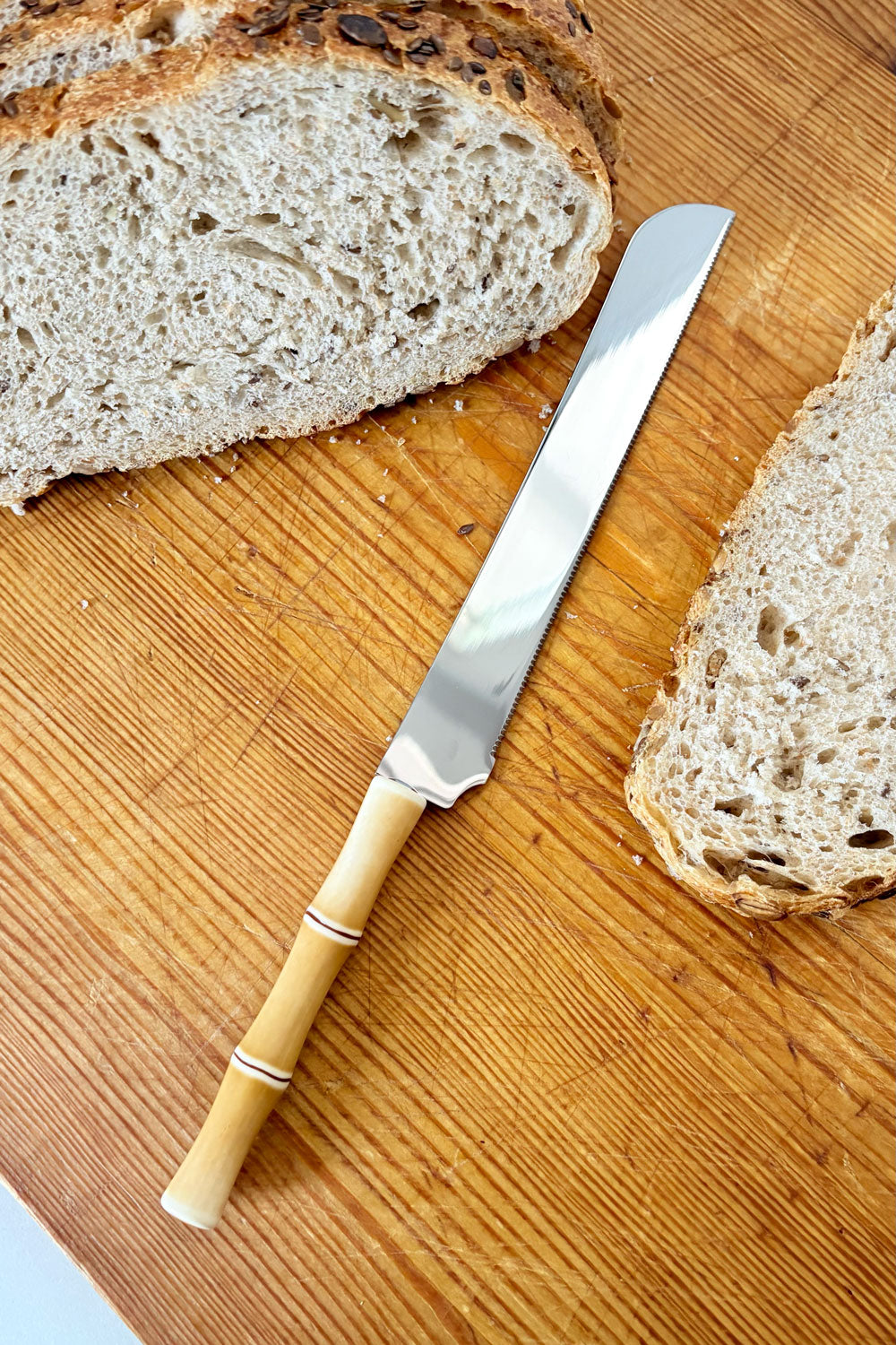 Cuchillo De Pan Diseño Bambú