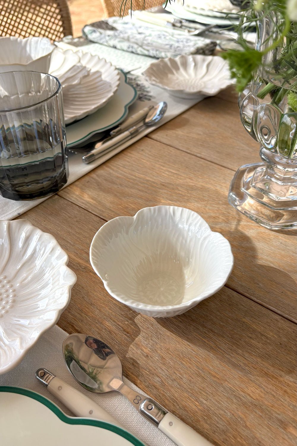 Cuenco Con Diseño De Flor Blanca CO