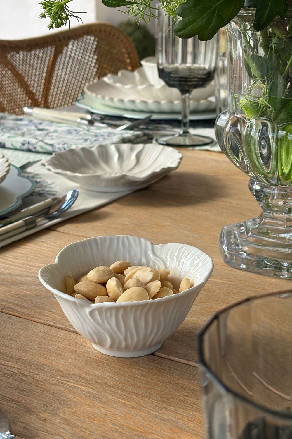 Cuenco Con Diseño De Flor Blanca CO