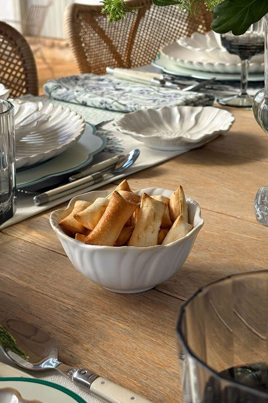 Cuenco Mediano Con Diseño De Flor Blanca CO