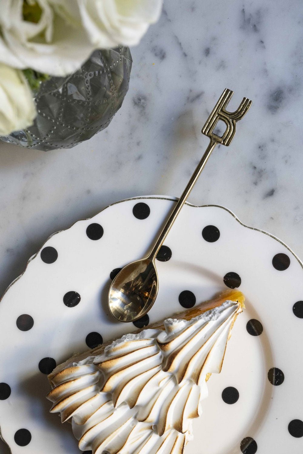 Teelöffel aus Bronze mit Initiale K