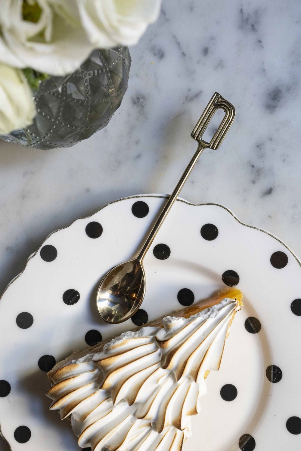 Cuillère dorée initiale N