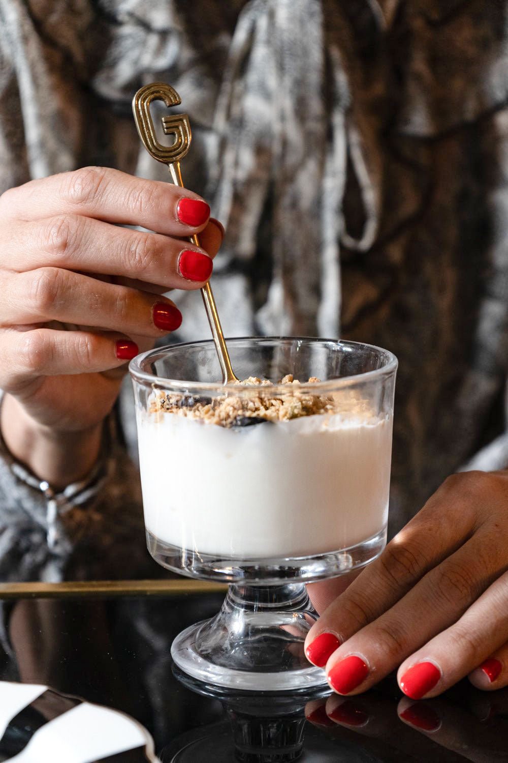 Cucharita de Bronce Inicial G