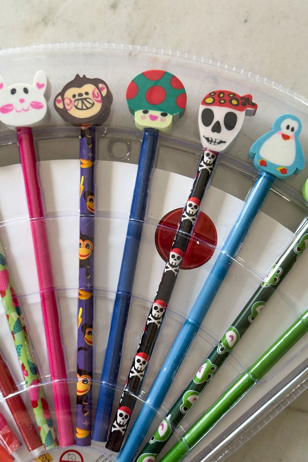 Detalle Colores Cuaderno De Actividades Con Lápices De Colores Cristina Oria 