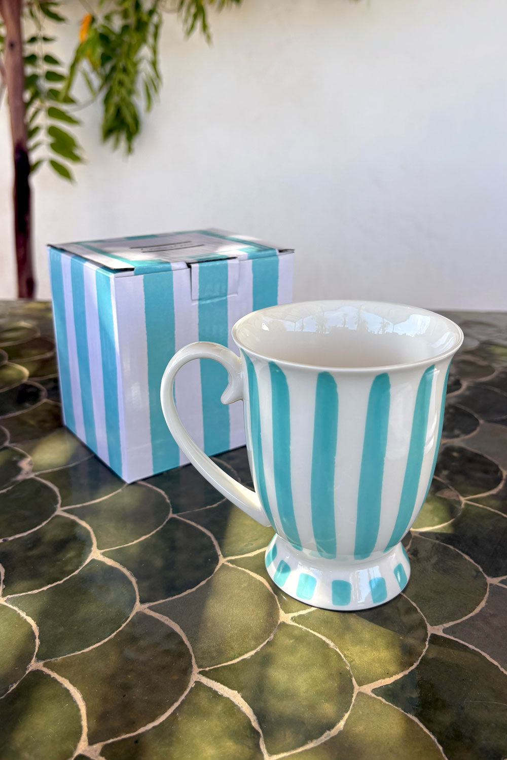 Detalles Taza Diseño Rayas Pastel Artesanal CO Cristina Oria