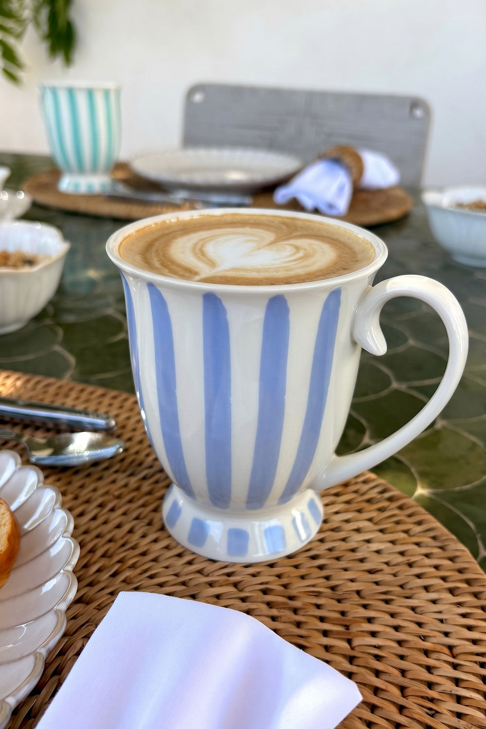 Café Azul Taza Diseño Rayas Pastel Artesanal CO Cristina Oria