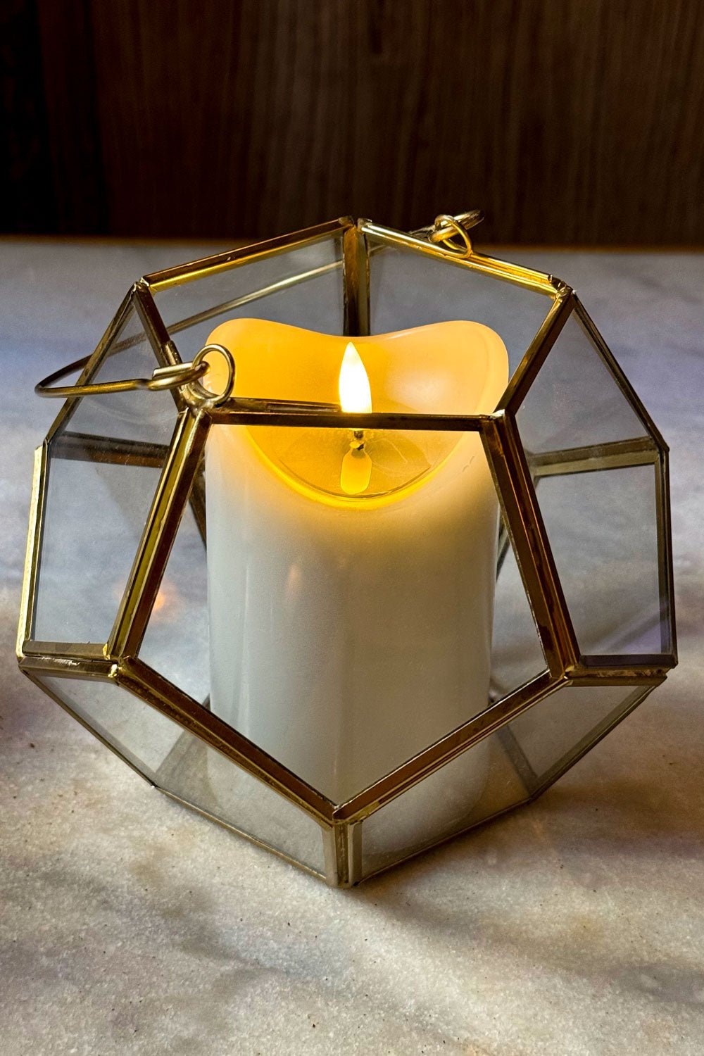 Detalle Portavelas Esfera Vela Gris LED Cristina Oria 