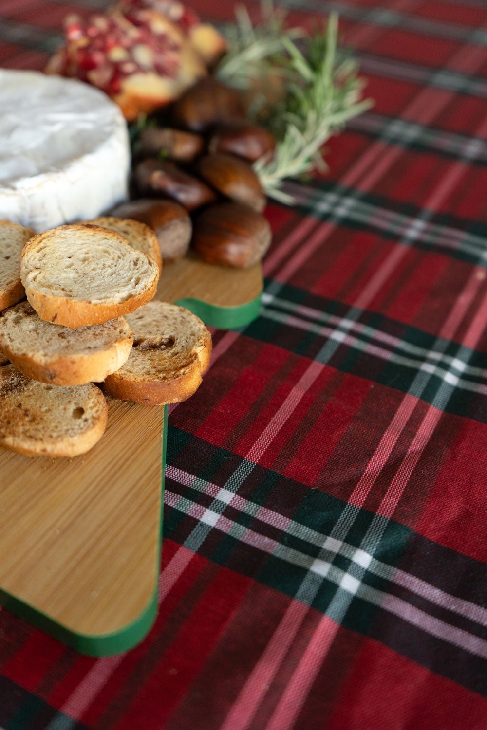Detalle Borde Tabla Con Diseño De Árbol De Navidad Cristina Oria 