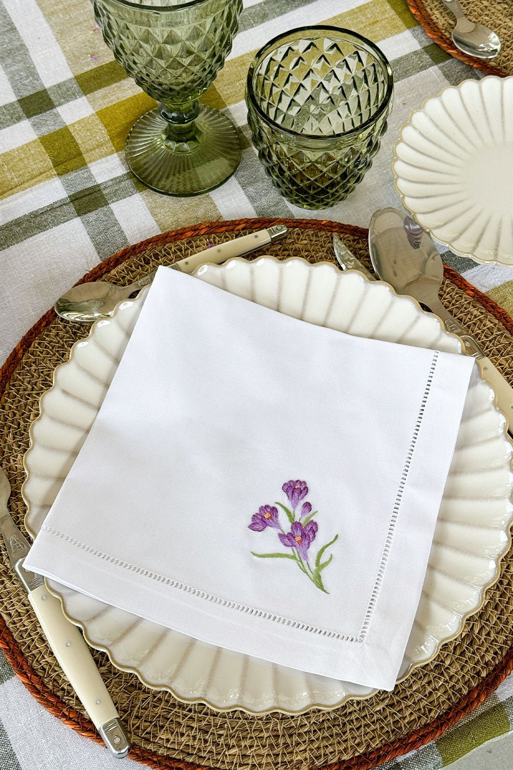 Set de 6 Servilletas Bordadas a Mano con Diseño de Flores