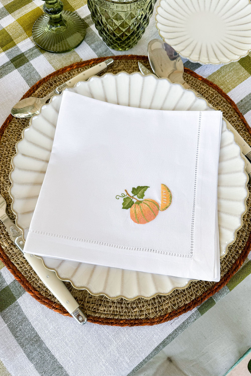 Set de 6 Servilletas Bordadas a Mano con Diseño de Frutas