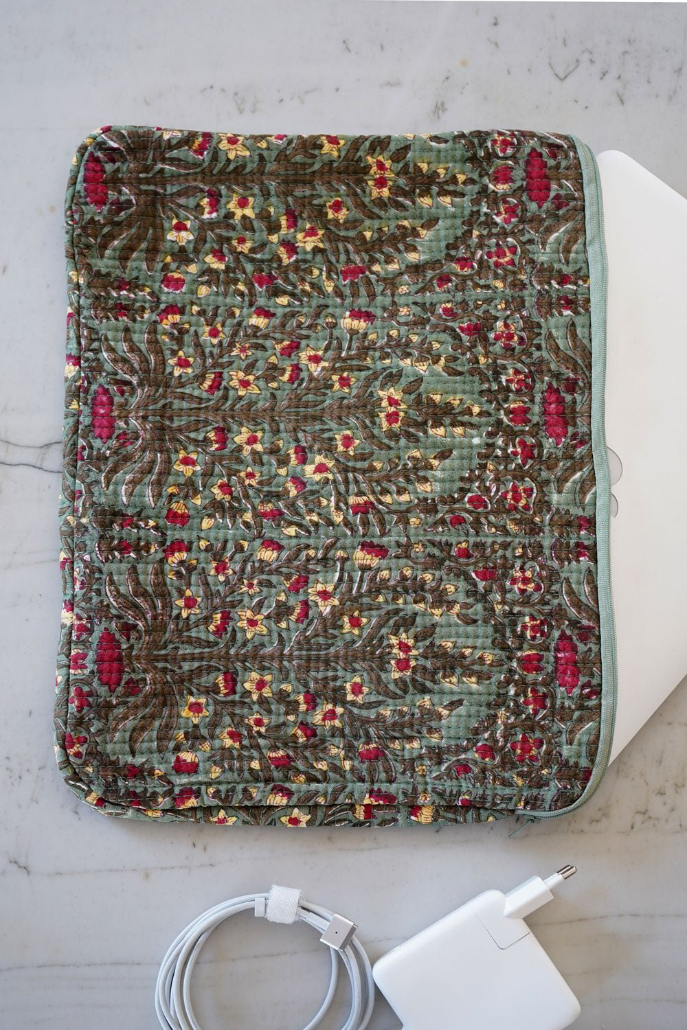 Funda Para Portátil Flores Verdes Cristina Oria 