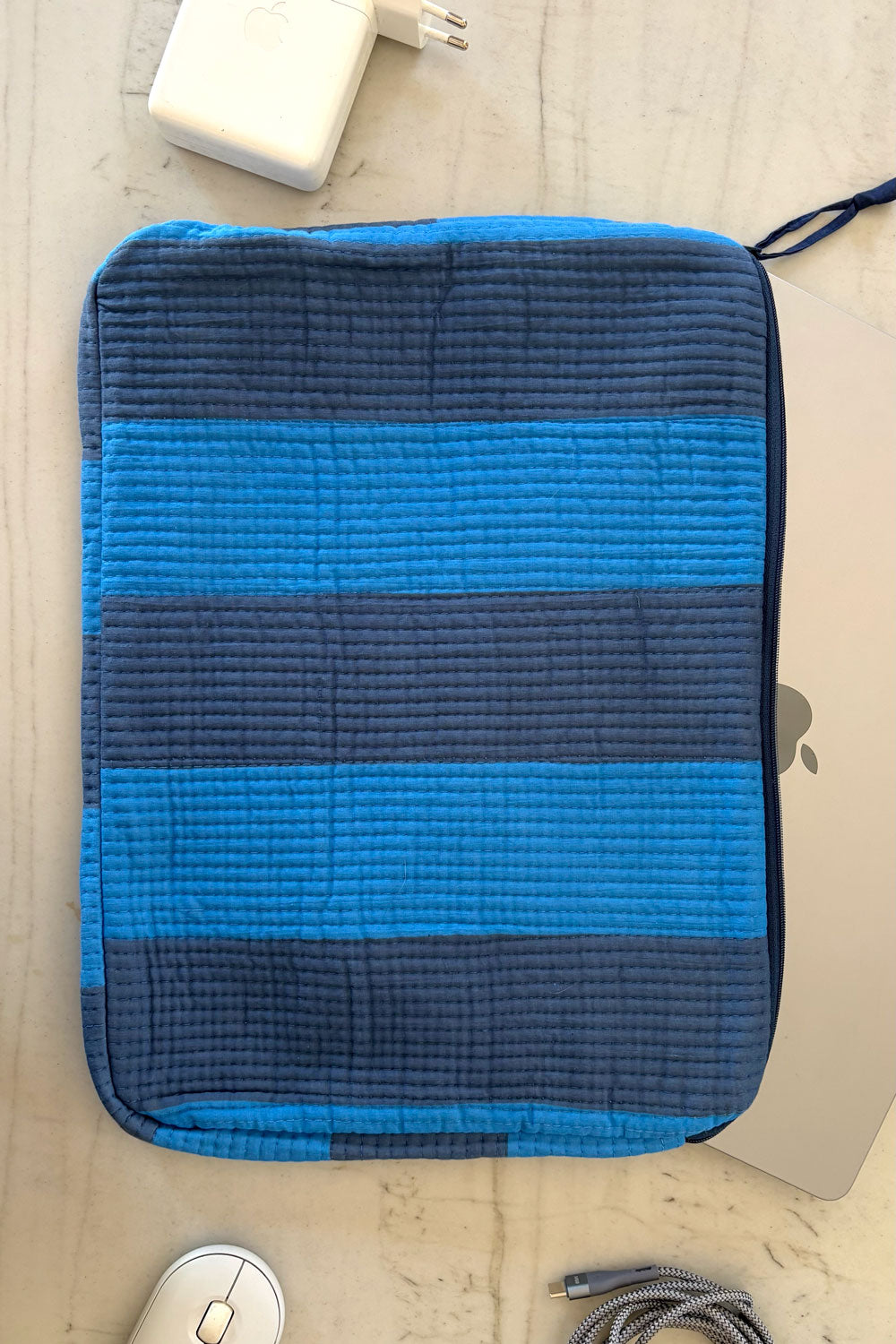 Funda Para Portátil Rayas Azul Oscuro & Azul Claro Cristina Oria