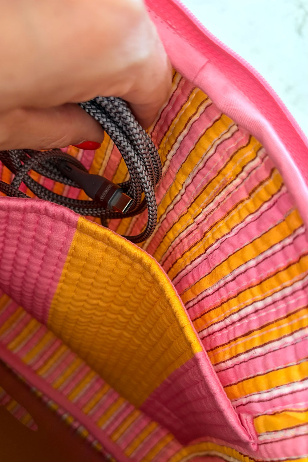 Interior Funda Para Portátil Rayas Rosas & Naranjas Cristina Oria