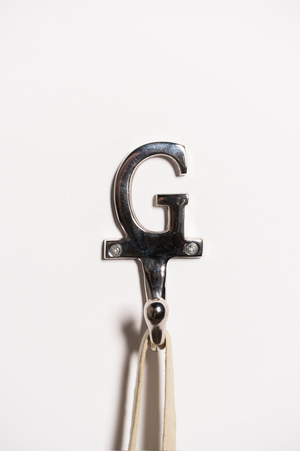 G Colgador Con Diseño De Inicial Cristina Oria
