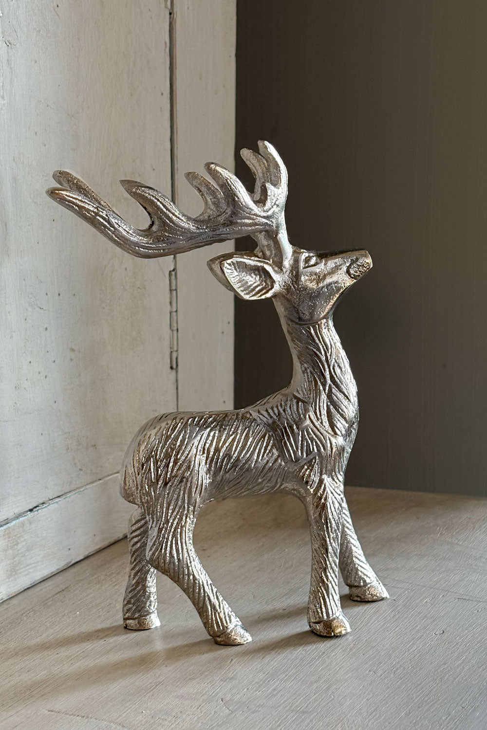 Adorno Plateado Con Diseño De Ciervo Cristina Oria 