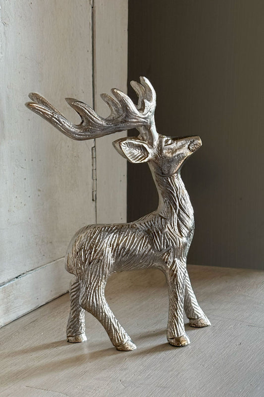 Adorno Plateado Con Diseño De Ciervo Cristina Oria 
