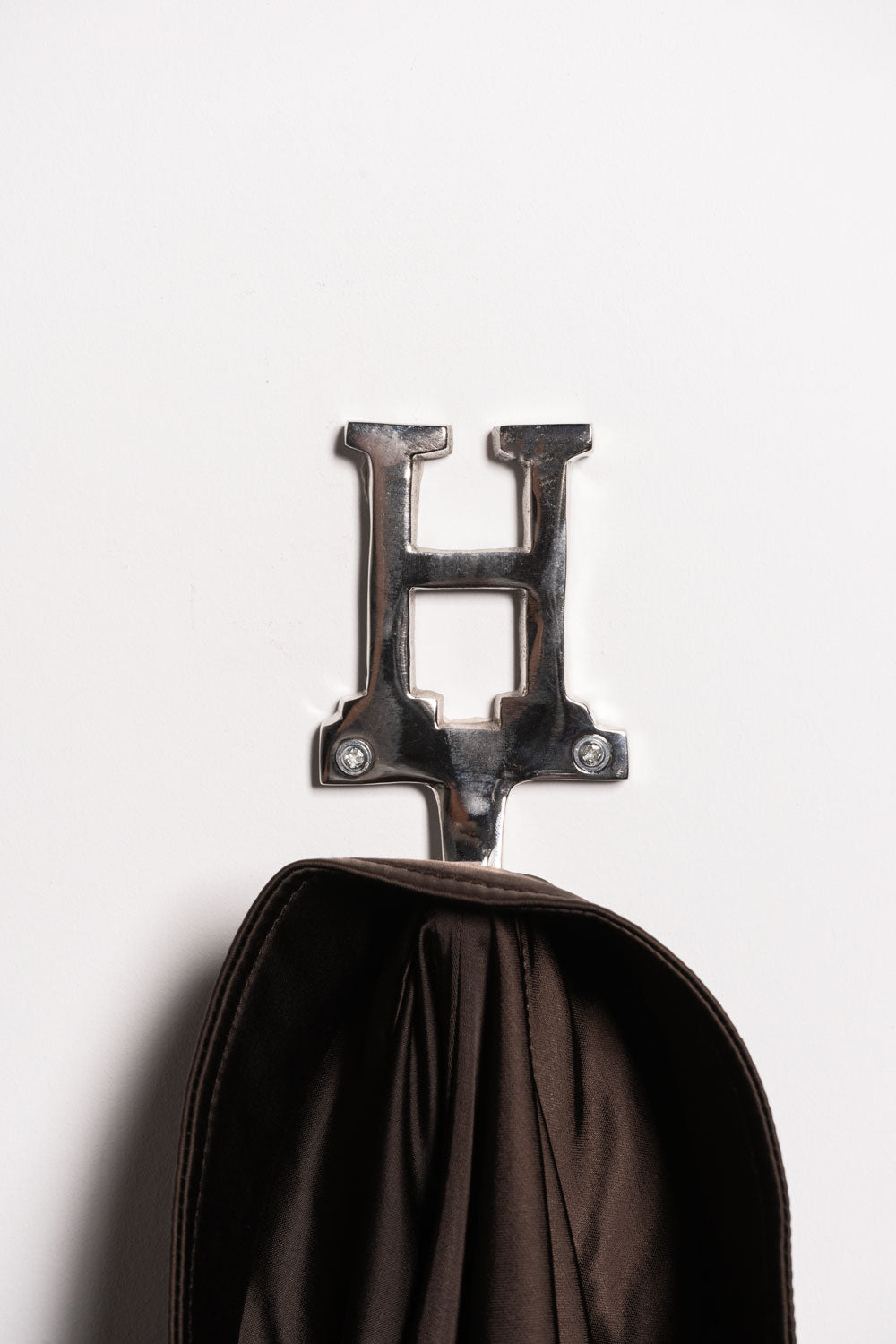 H Colgador Con Diseño De Inicial Cristina Oria
