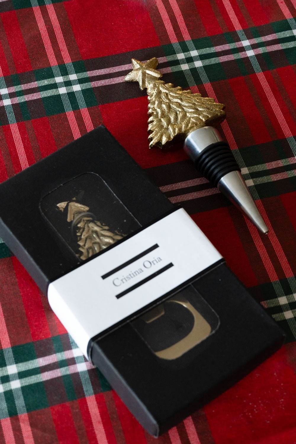 Detalle Tapón De Bronce Con Diseño De Árbol Navidad Cristina Oria 