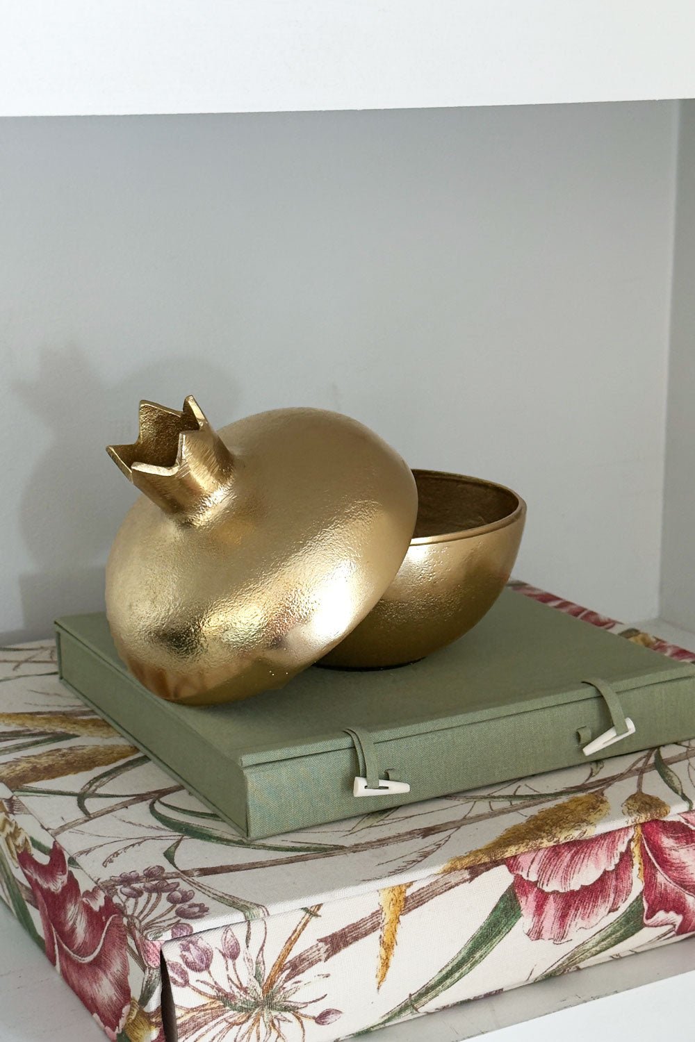 Detalle Granda Dorada De Bronce Grande Cristina Oria 