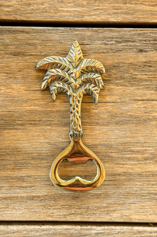 Mesa Abridor De Botellas De Bronce Con Diseño De Palmera Cristina Oria